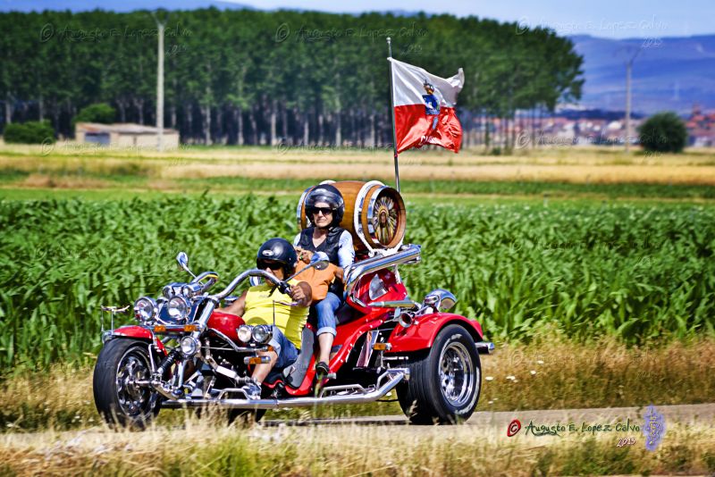 Motos en Santibanez de la Isla 1.jpg